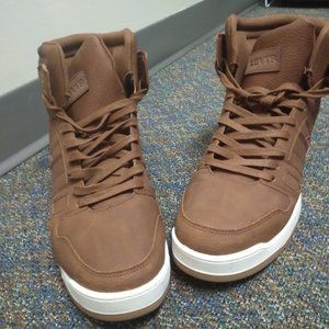 Men's Levi's shoes new